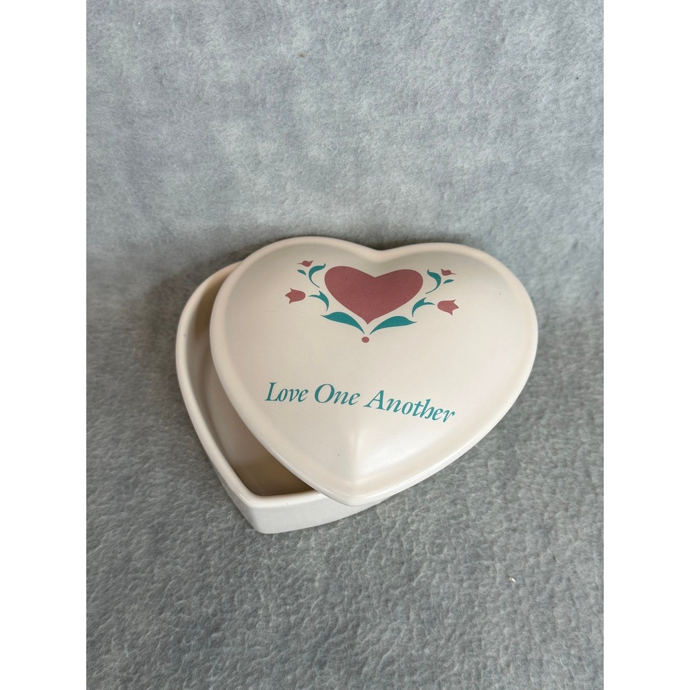 Heart Shaped Trinket Box Love One Another Vintage‎ Decorative Keepsake Container